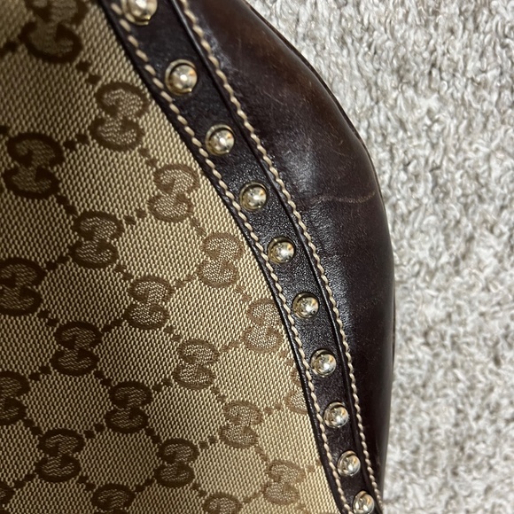 Authentic Gucci Crossbody - Picture 10 of 10